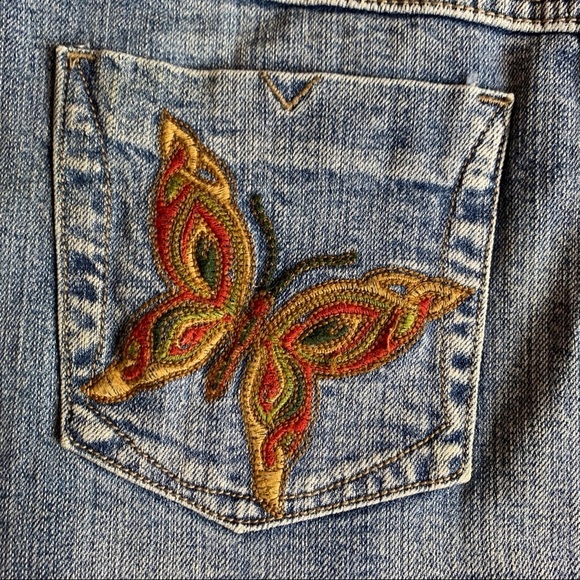 Light Wash Denim Skirt With Embroidered Butterfly - Picture 9 of 10